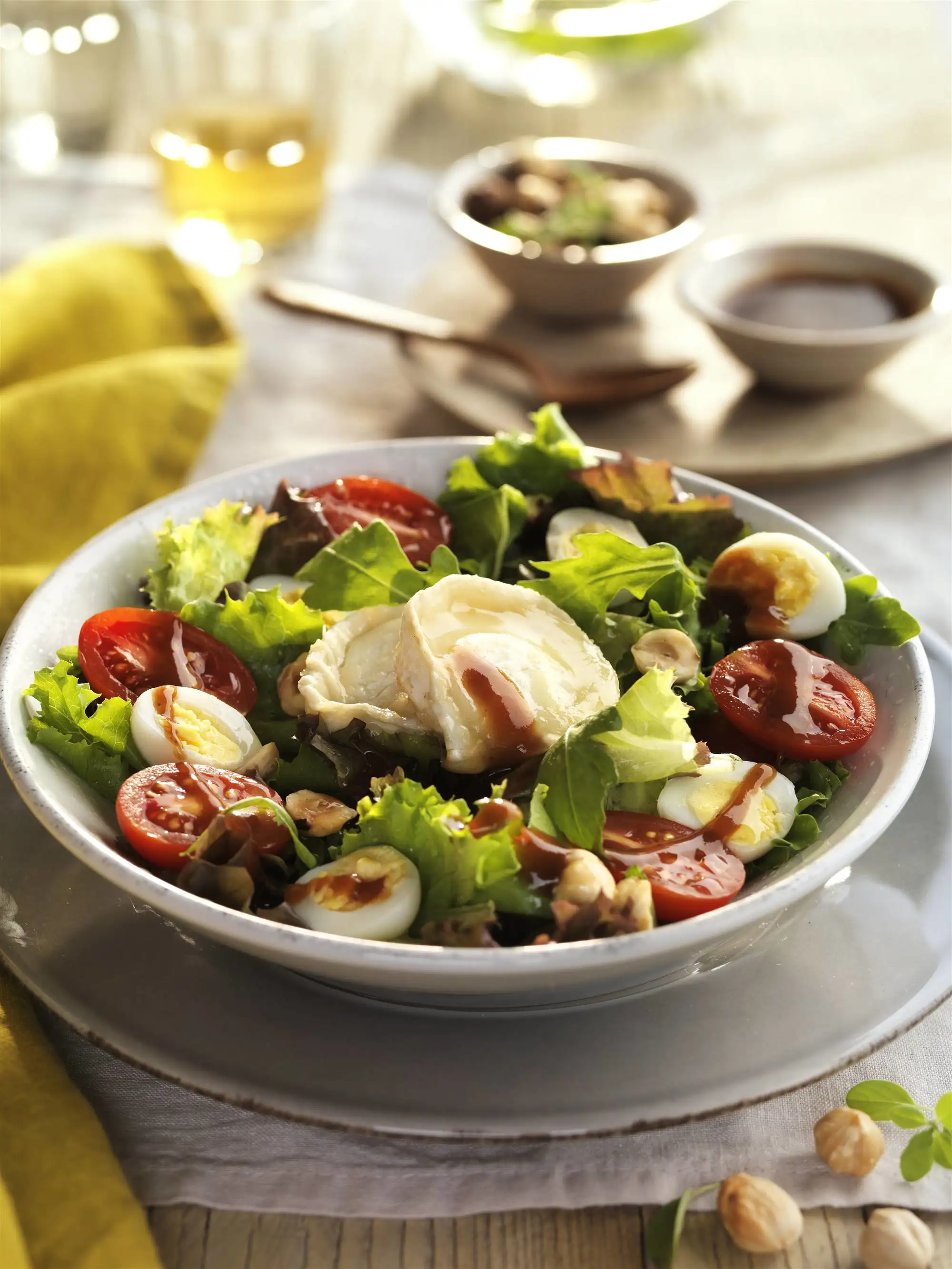 Ensalada de queso de cabra con vinagreta de membrillo