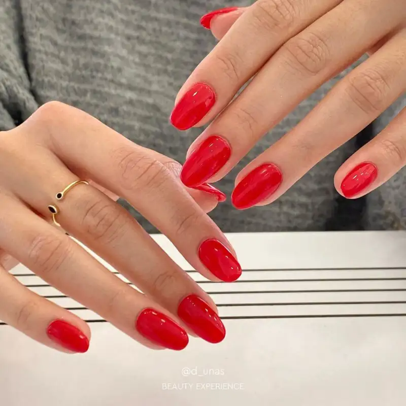 uñas vestido azul Uñas rojas 