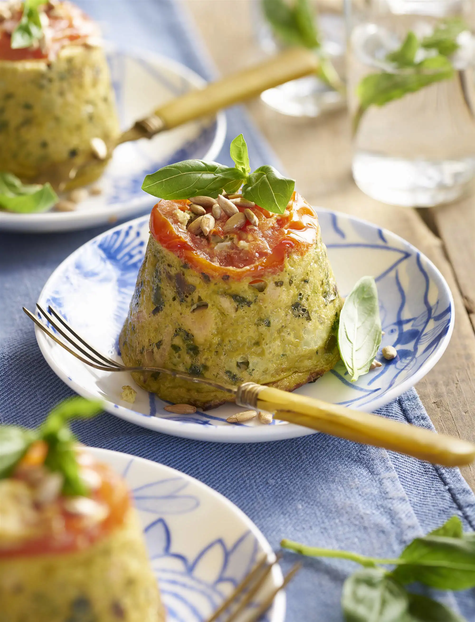 Pastel de brócoli, atún y tomate