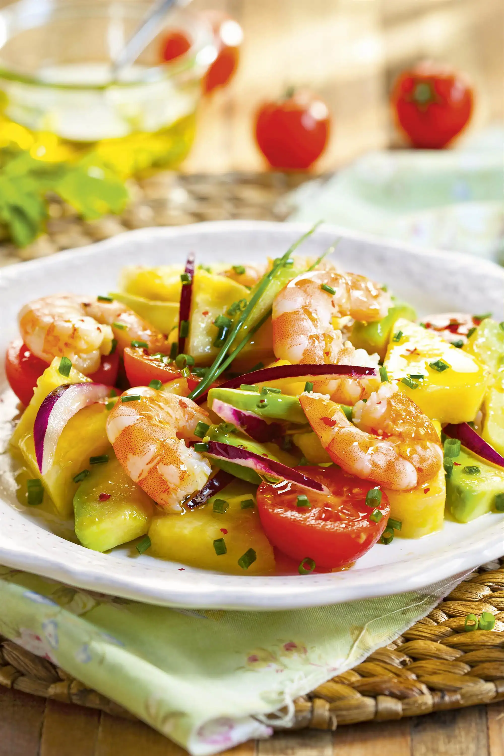 ensaladas para cenar piña aguacate langostinos