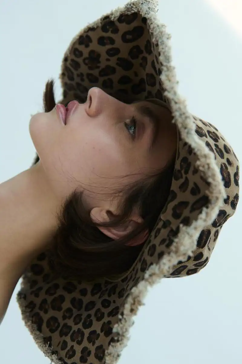 Gorro de leopardo de Zara 