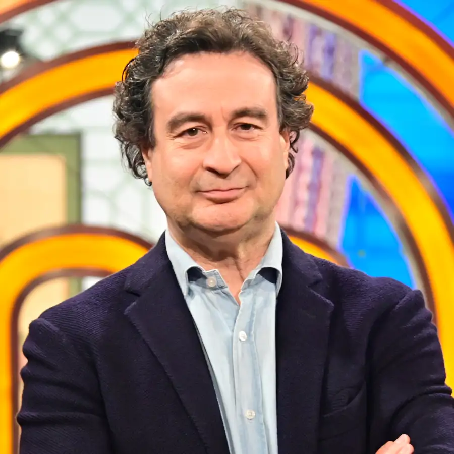 La desconocida (y numerosa) familia de Pepe Rodríguez: así es su vida junto a su mujer Mariví y sus 3 hijos fuera de las cocinas