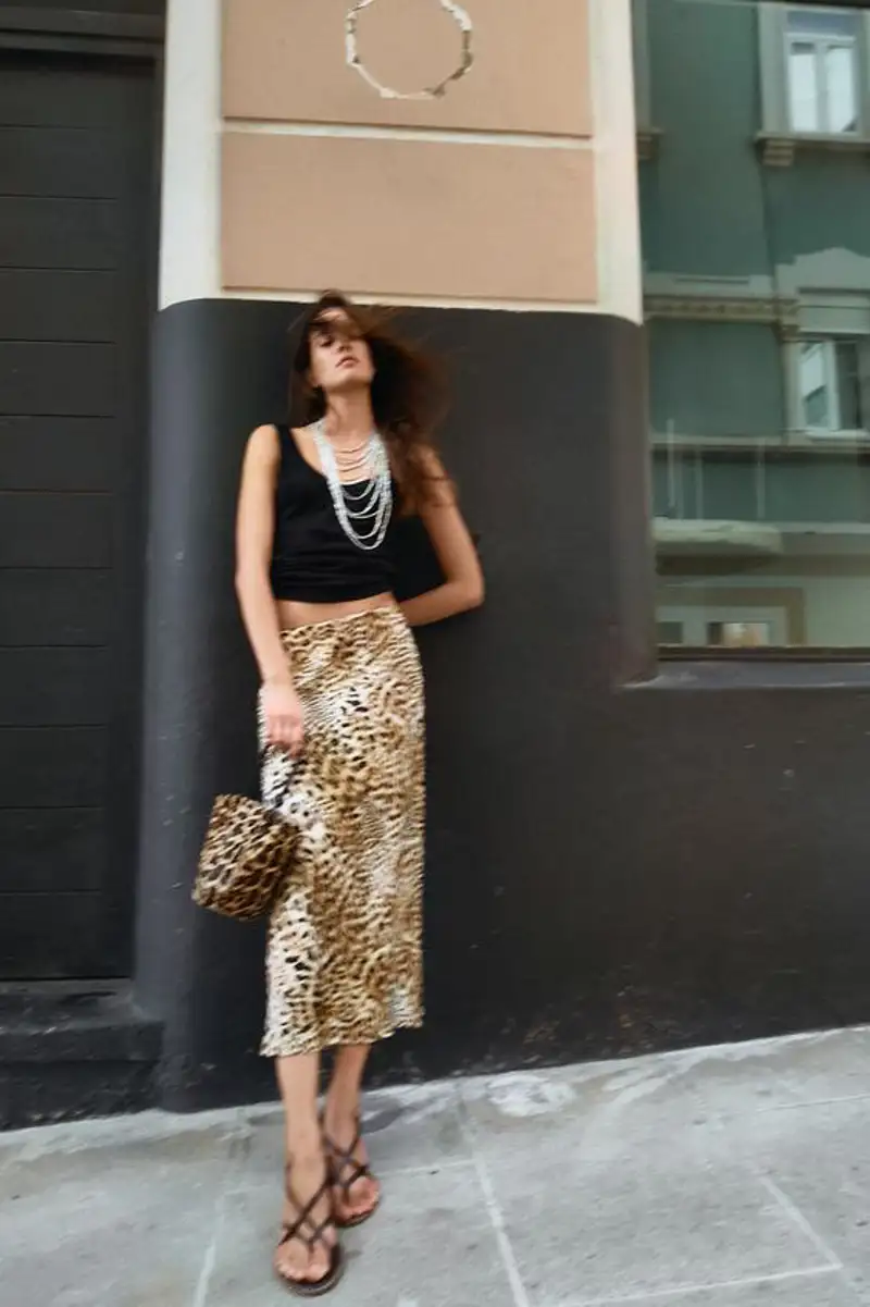 Falda de leopardo de Zara 