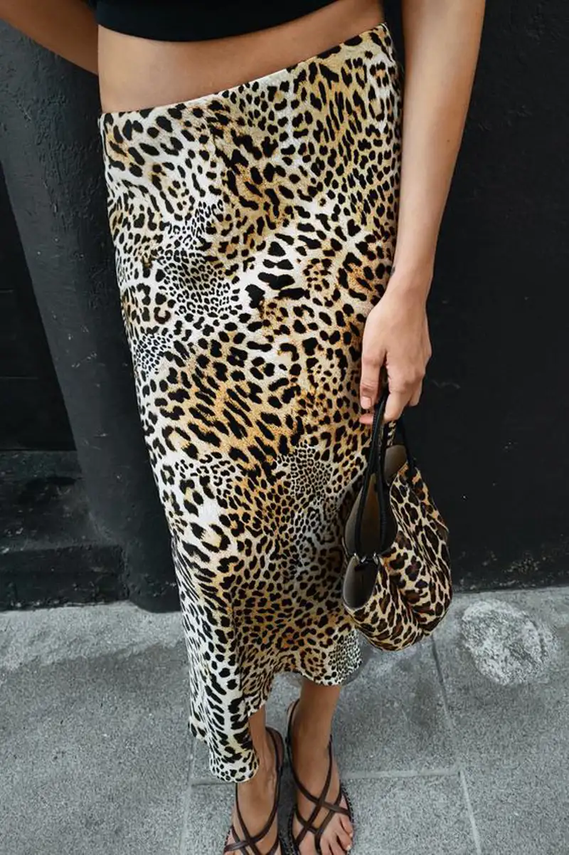 Falda de leopardo Zara