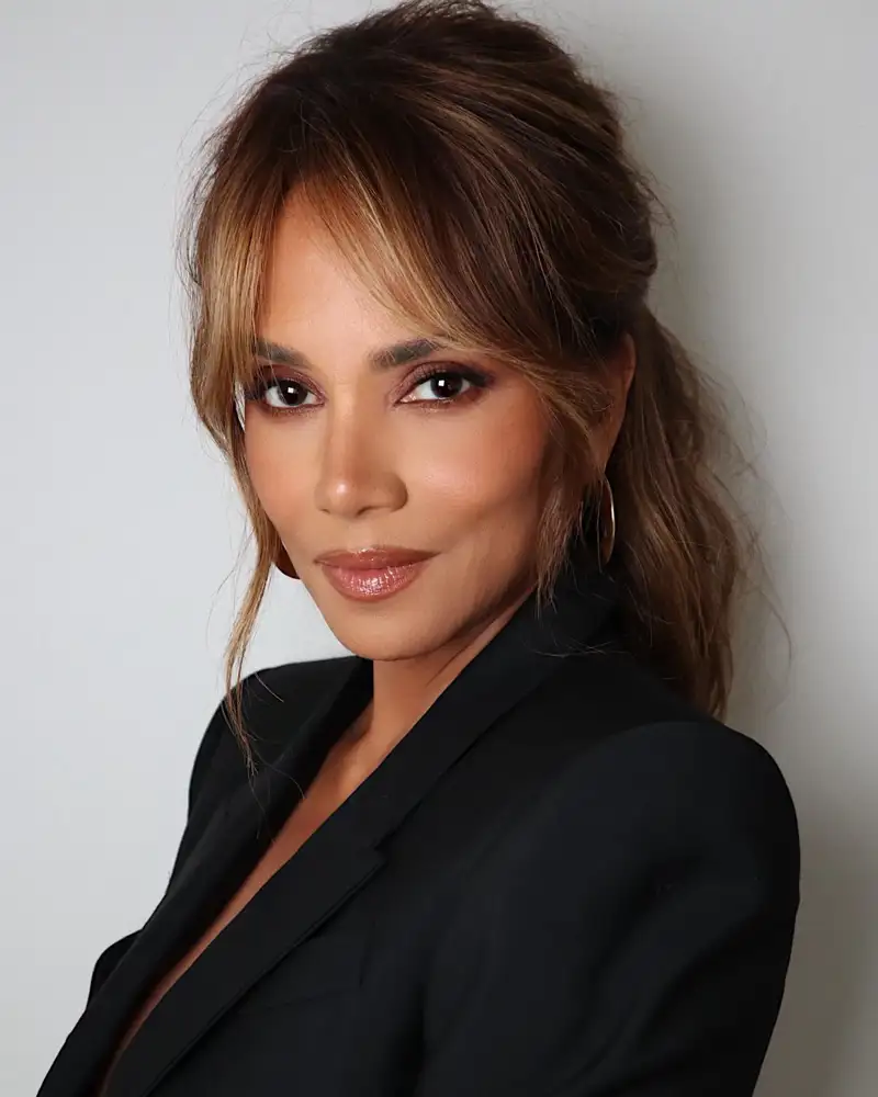 Cómo maquillarse a los 50 años Halle Berry