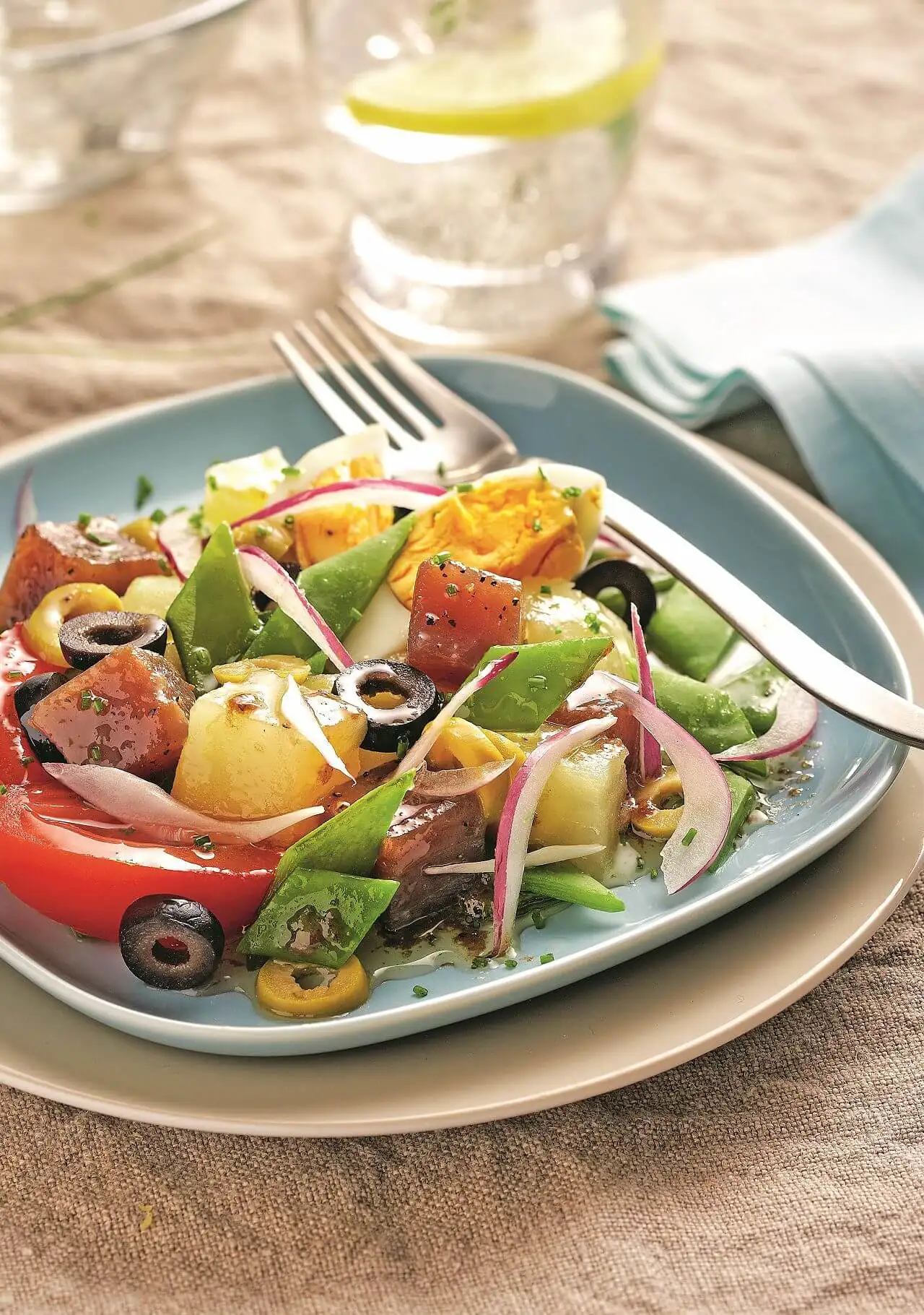 cenas con huevo duro Ensalada campera con atún