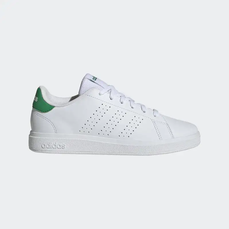 Llegan por 26 a Decathlon las zapatillas Adidas tipo Stan Smith de tendencia para el otono comodas elegantes y faciles de combinar