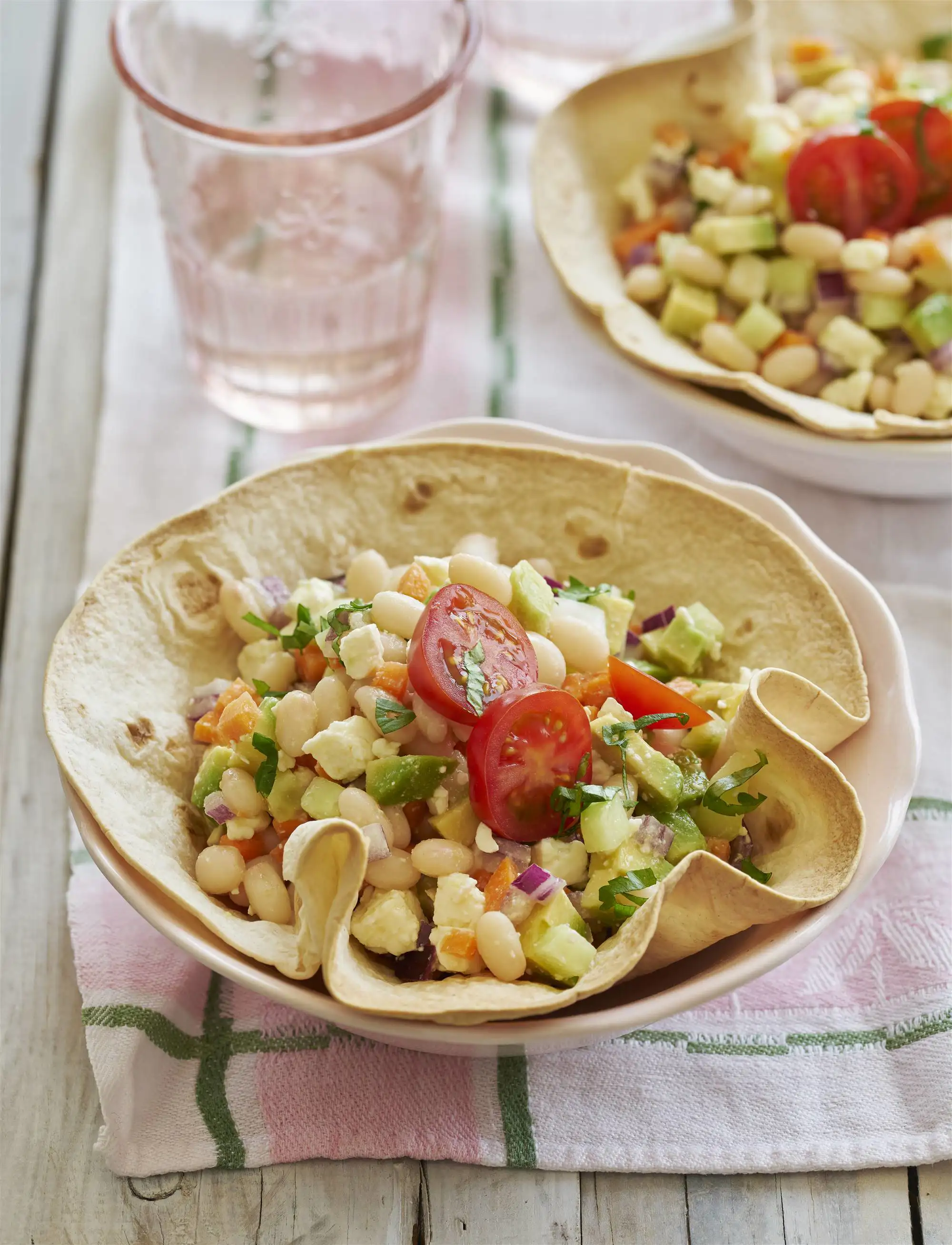 qué hacer de comer Ensalada de judías blancas y aguacate