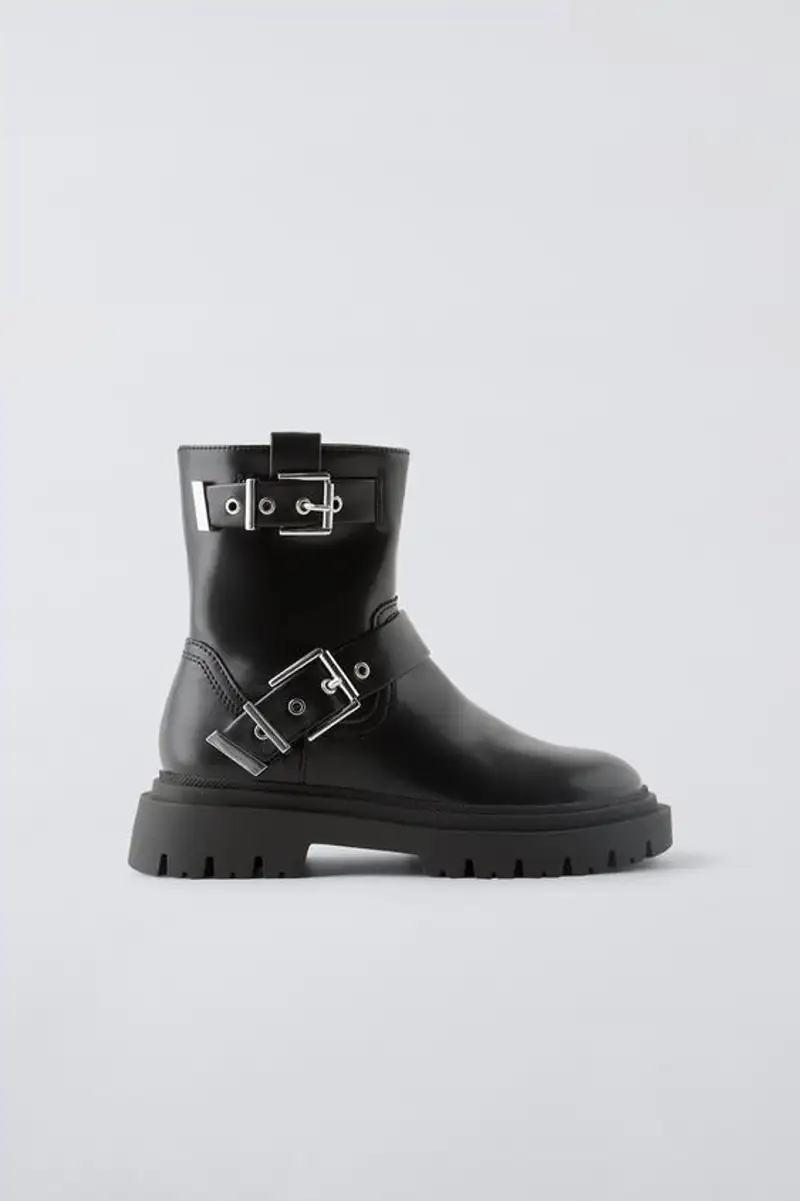 Zara botas chelsea hebillas