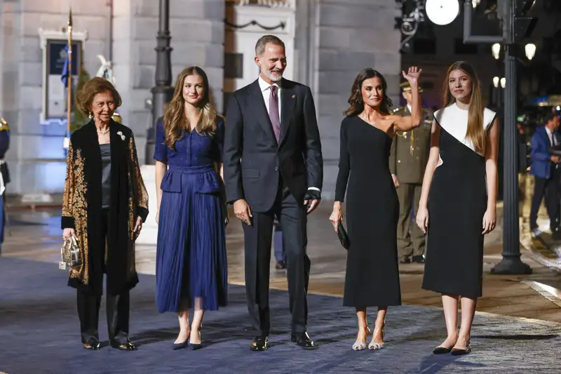 Sofía, Leonor, Felipe, Letizia y Sofía