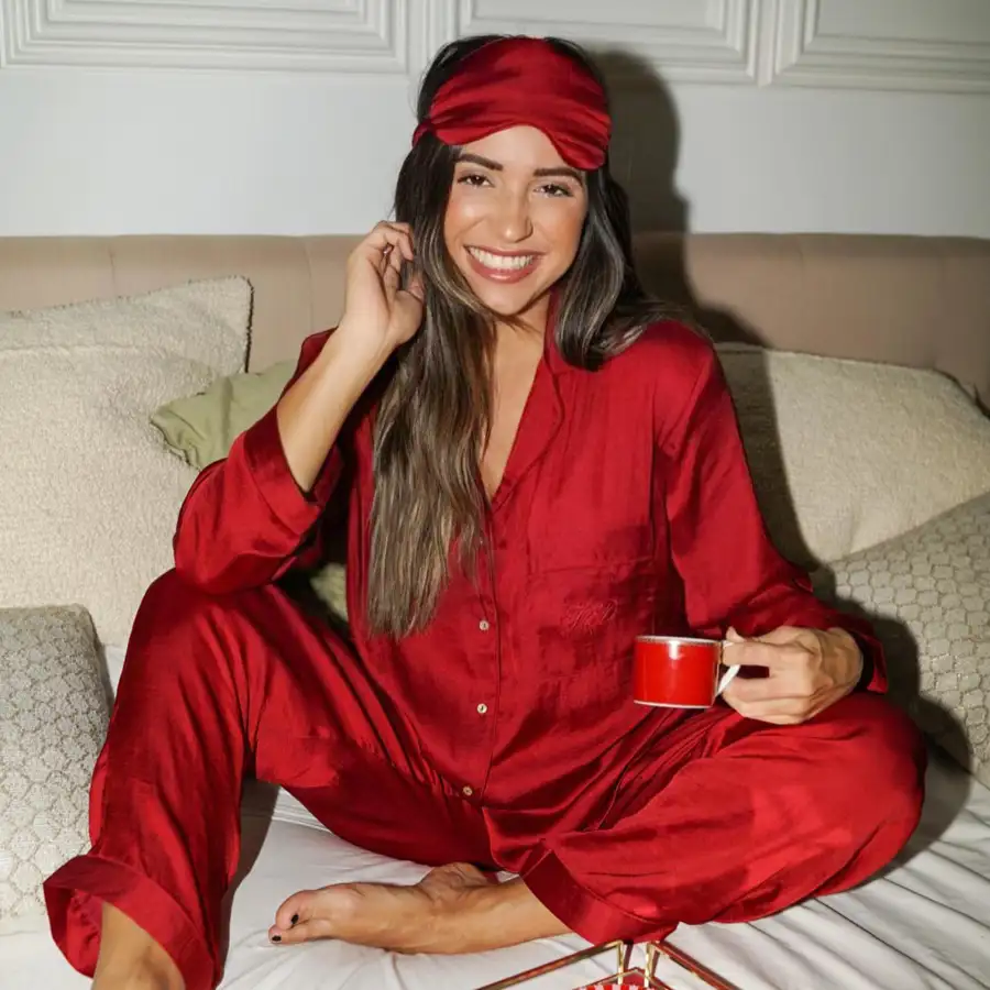 Adiós, camisones de abuela: 5 pijamas camiseros de Women'Secret que parecen de Zara Home y respiran lujo silencioso