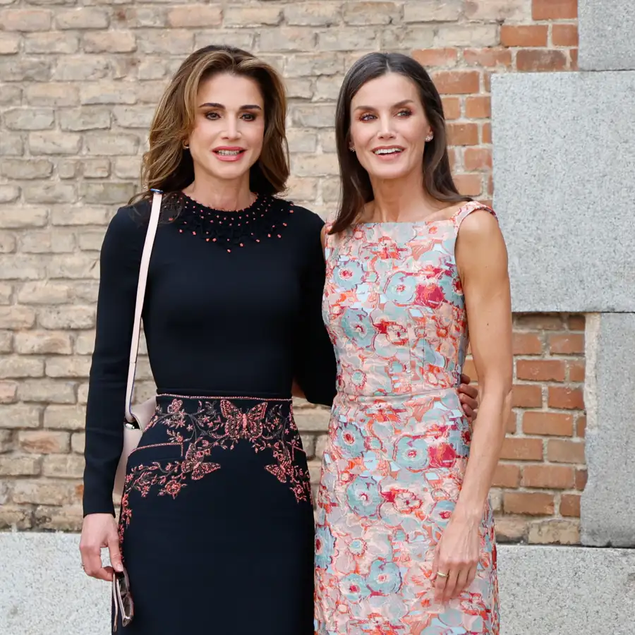 Duelo de looks imprescindibles: Letizia o Raina de Jordania, ¿qué reina es la más estilosa? 