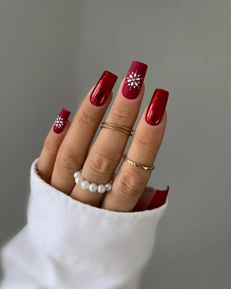 Uñas navideñas CLÁSICAS