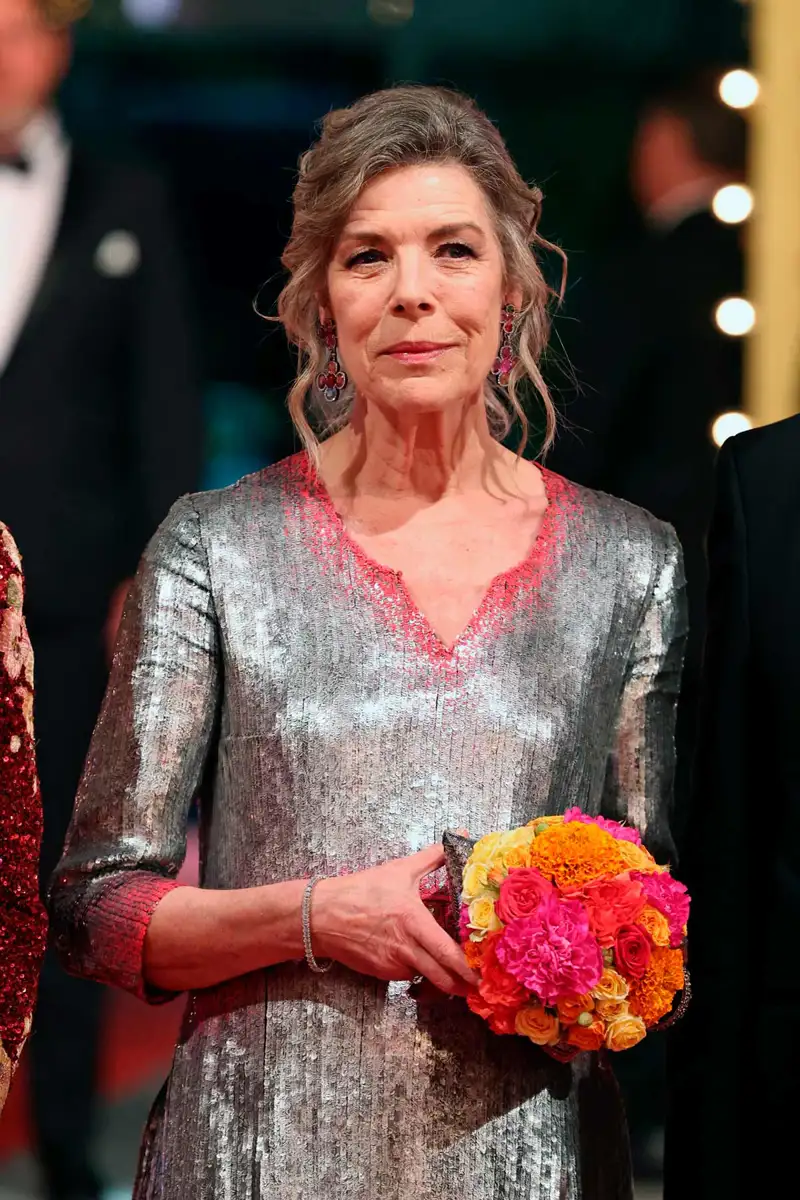 Carolina de Mónaco look