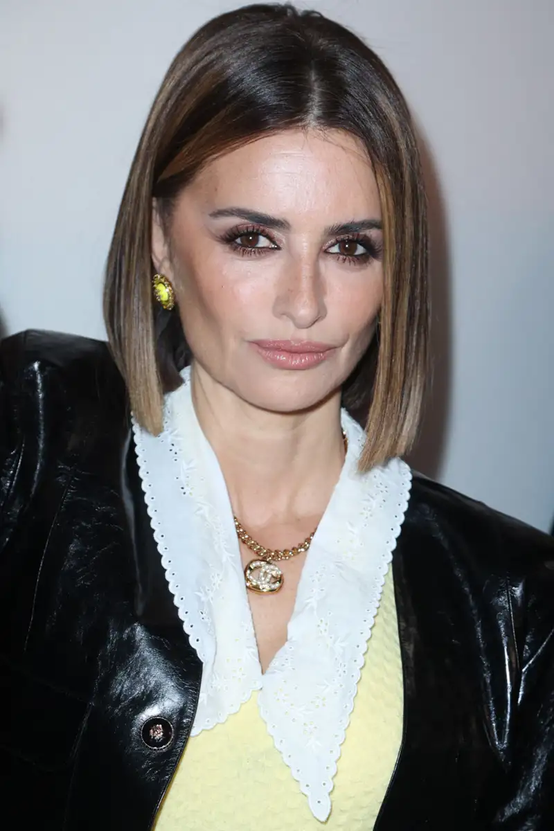 cortes de pelo corto modernos para mujeres de cara redonda y 50 Penélope Cruz bob