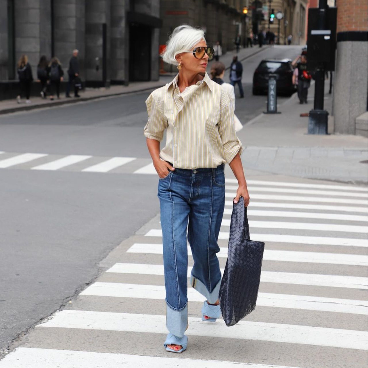 Blusa con vaqueros 