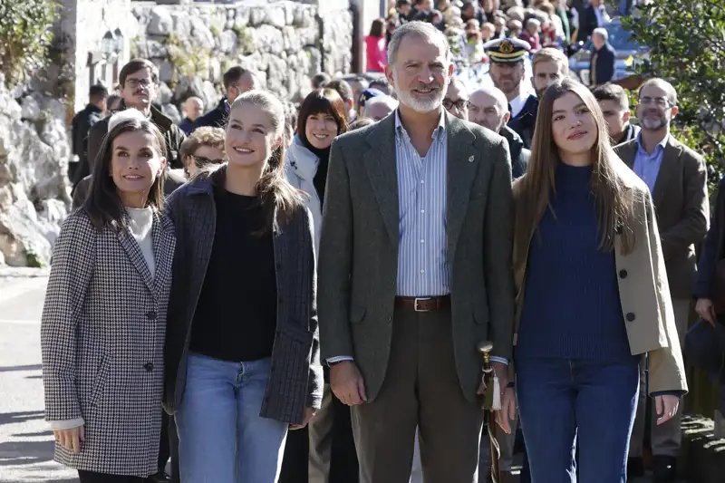 reina letizia abrigo paño cuadros