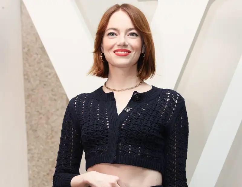 cortes de pelo bob para cara redonda +50 con flequillo abierto Emma Stone