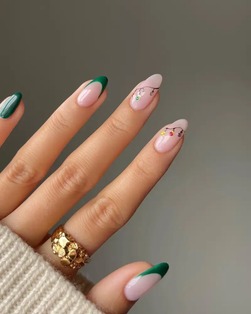 Manicura francesa con luces navideñas