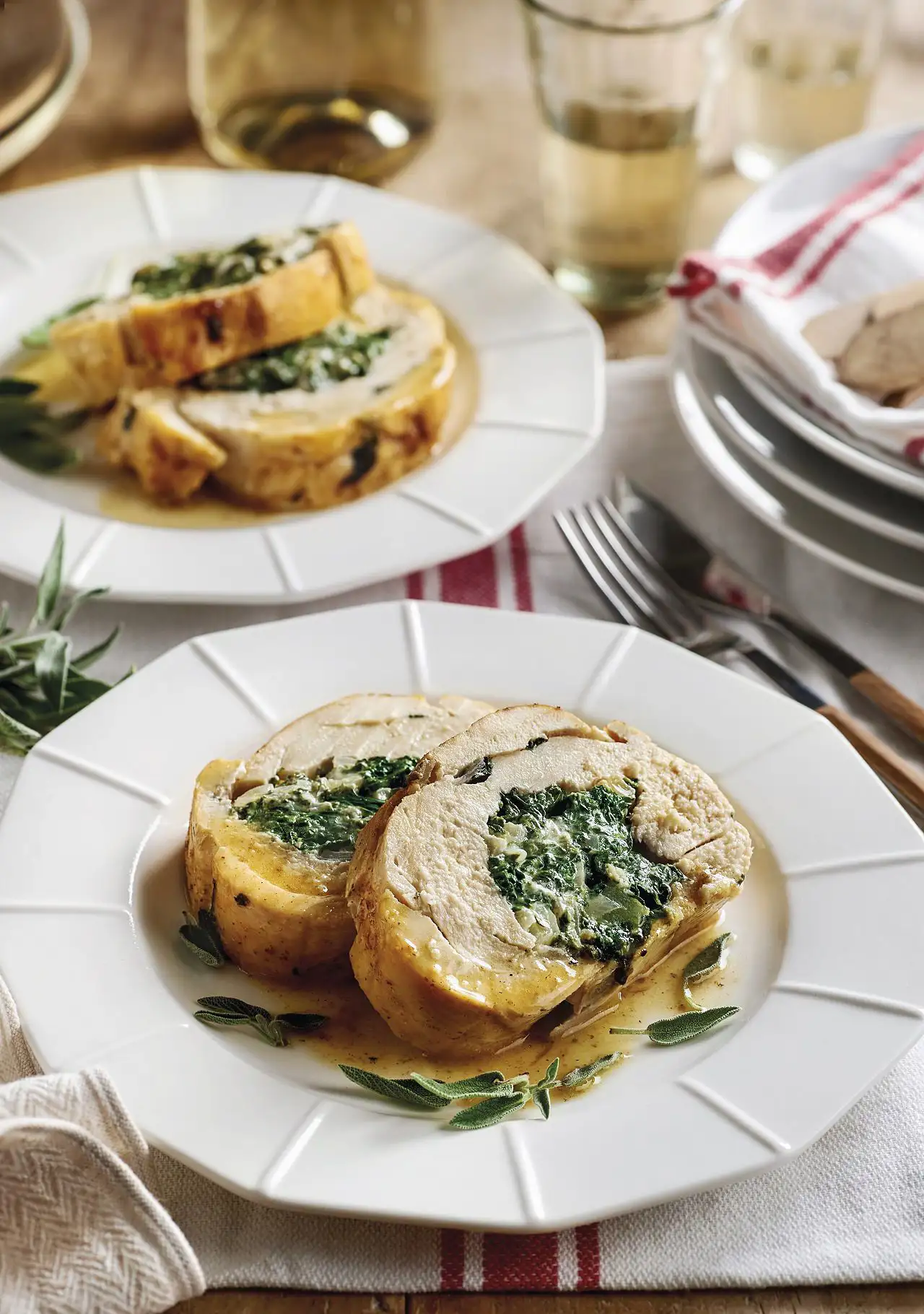 segundos platos para Navidad pollo relleno con espinacas