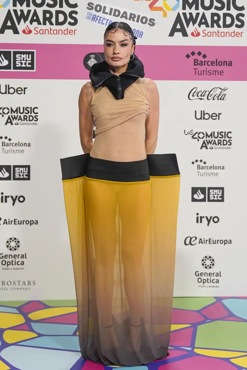 los40 music awards looks