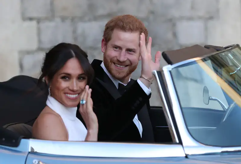 Anillo aguamarina Meghan Markle