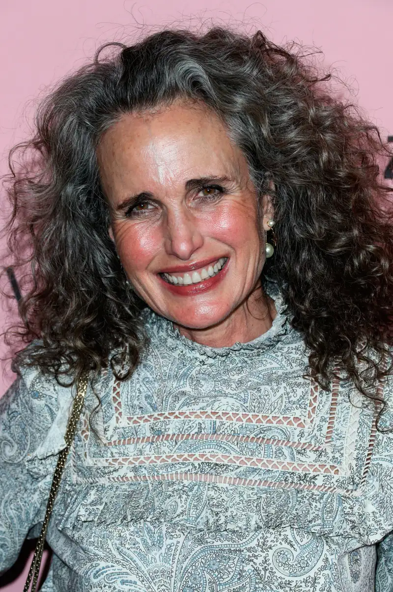 trucos-pelo-rizado-Andie-McDowell