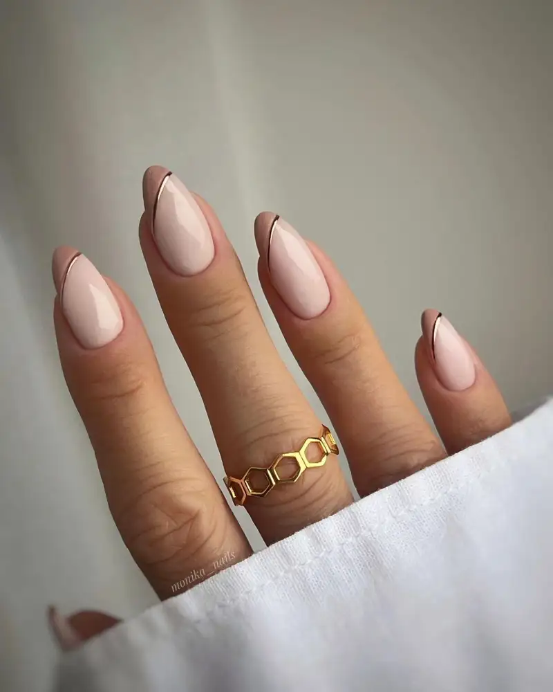 Uñas beige