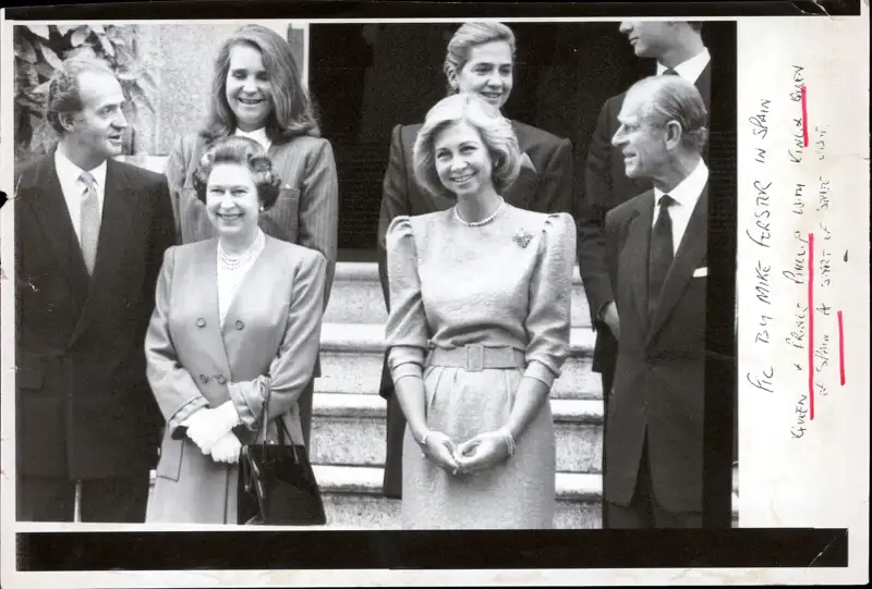 Isabel II con Juan Carlos I y Sofía