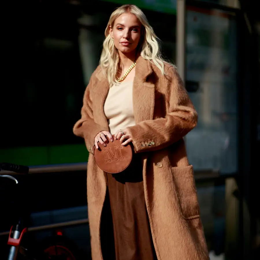 Revolución entre las chicas más pijas: estos abrigos de Zara que respiran lujo silencioso ya están en su cesta de Black Friday