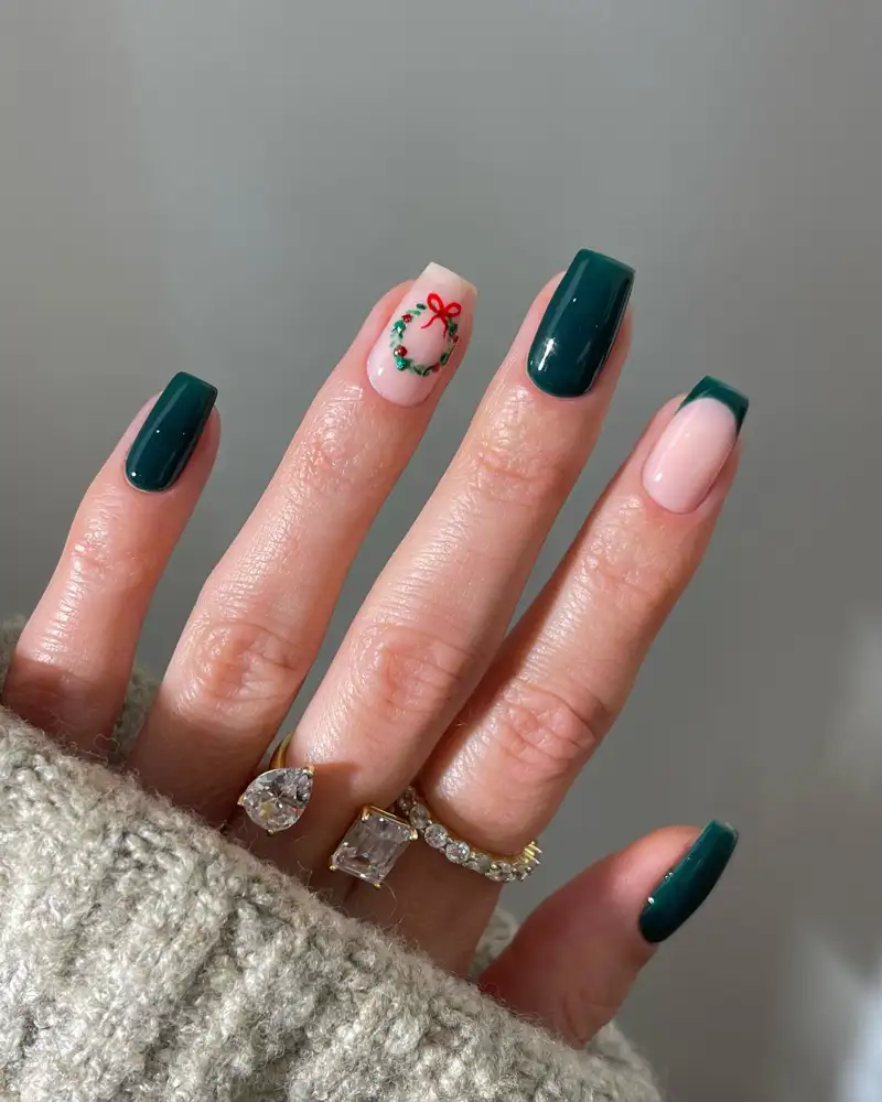 ideas de uñas francesas para Navidad