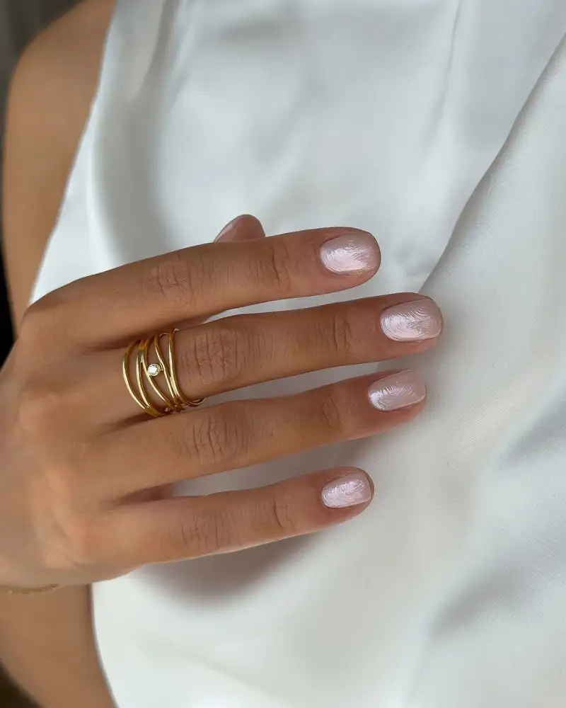 uñas perladas elegantes Con textura