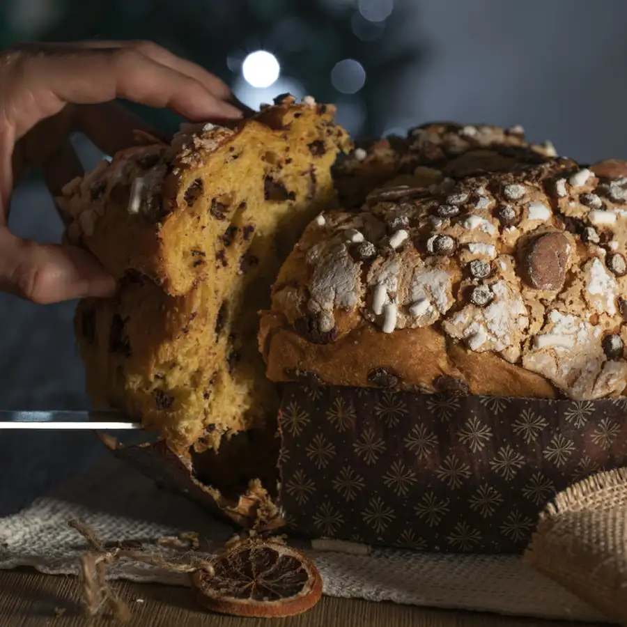 He cortado mal el Panettone toda mi vida, según un pastelero: "NO se corta como un pastel ni se come a pellizcos"