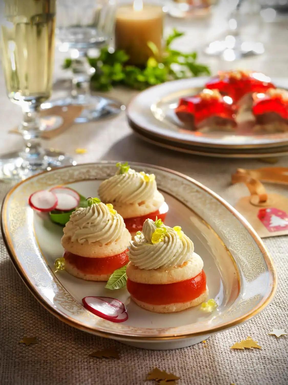 Blinis con mermelada de pimiento