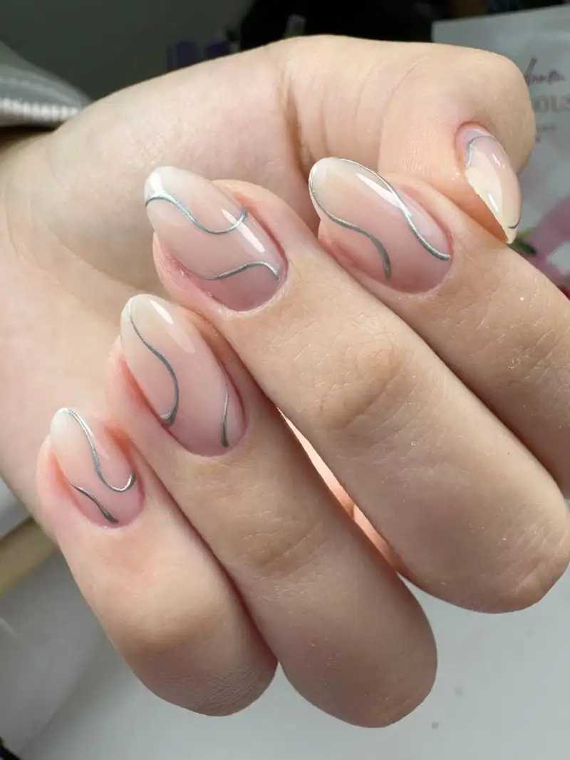 Uñas con curvas