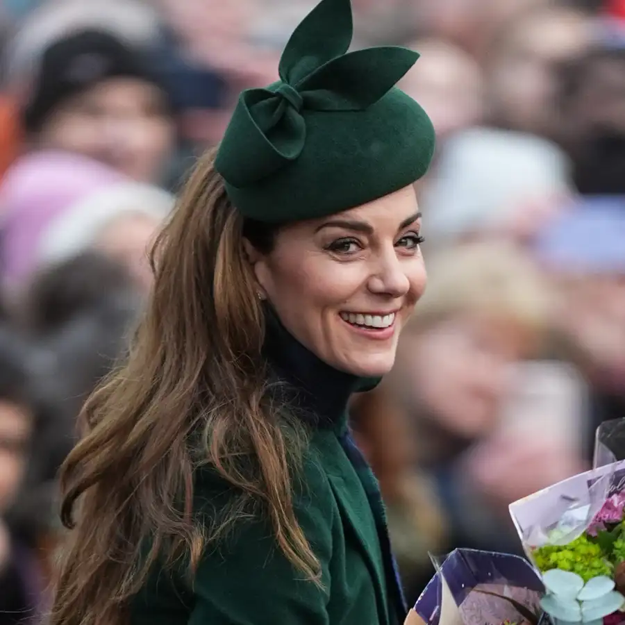 Kate Middleton consigue con su espectacular reaparición en Navidad lo que no logra Letizia: las 3 claves en las que la española podría mejorar