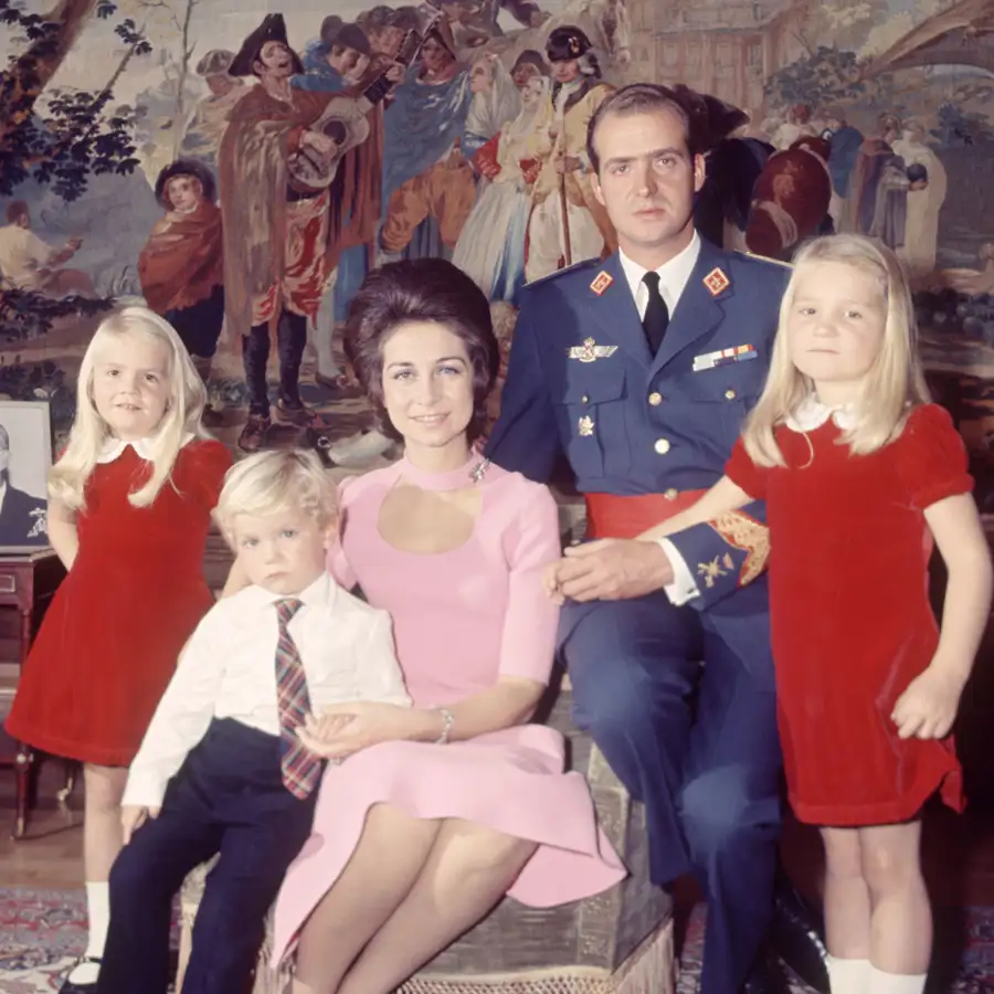 Cuando los Reyes Magos entraban en la Zarzuela: del recibimiento en palacio a los berrinches de Felipe por los regalos