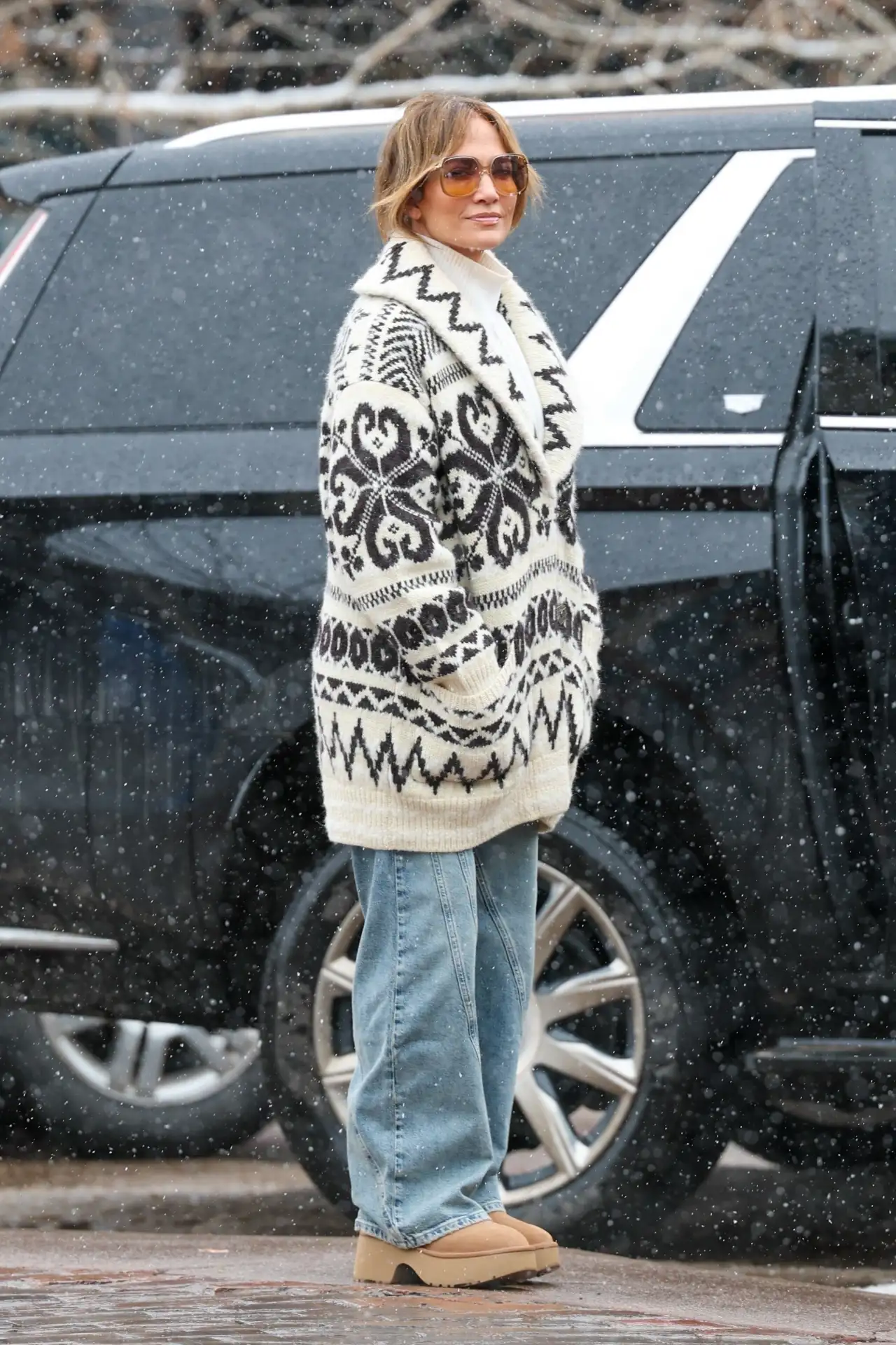 Jennifer Lopez con botas Ugg