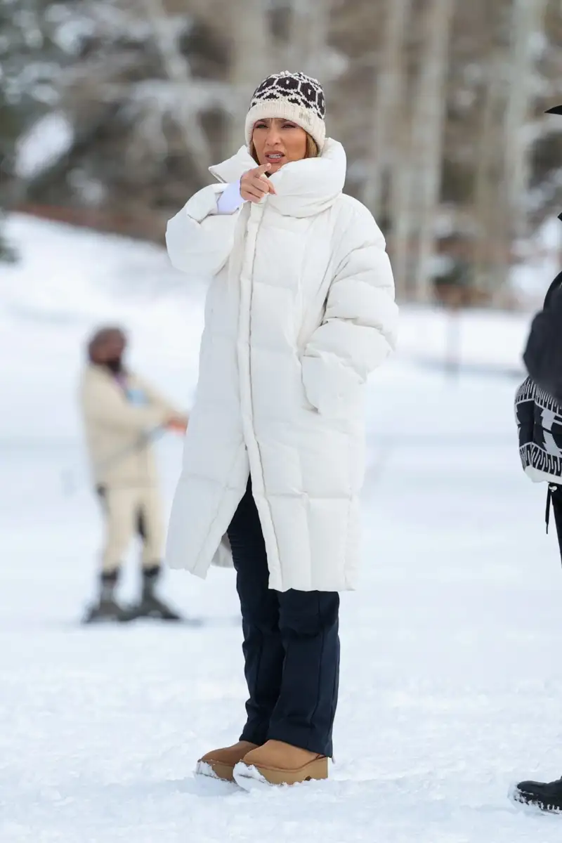 Jennifer Lopez con botas Ugg