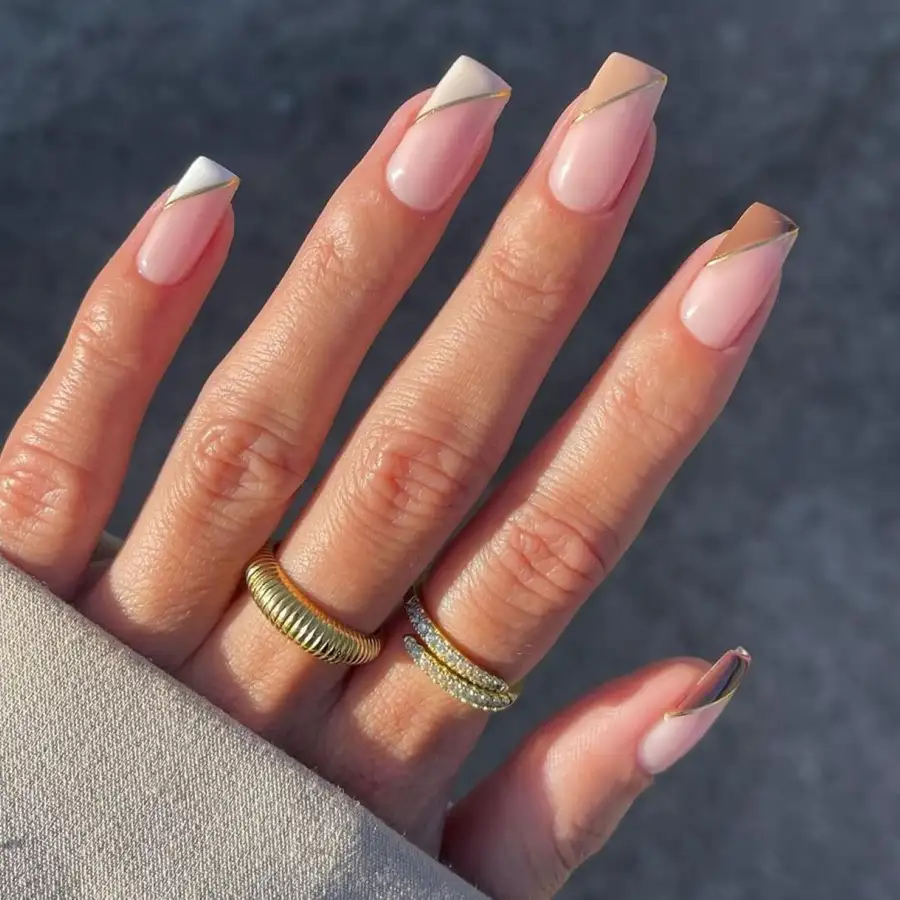 Esta manicura de invierno es la más tendencia en 2025: clásica pero con decoraciones poco típicas