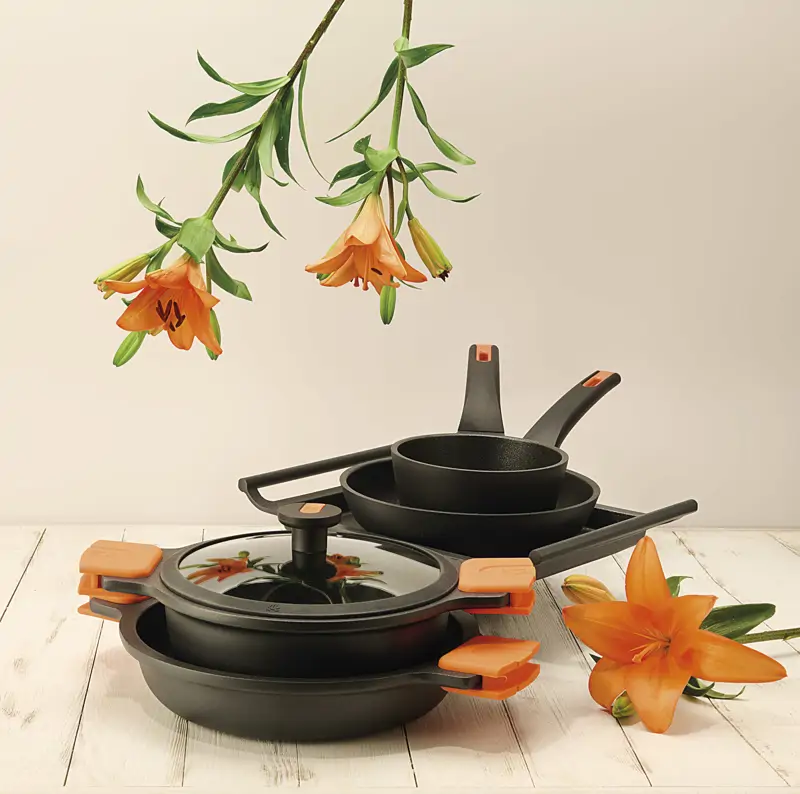 MEJOR PRODUCTO MENAJE Y DECORACIÓN Isogona. Batería De Cocina Efficient Pro De Bra