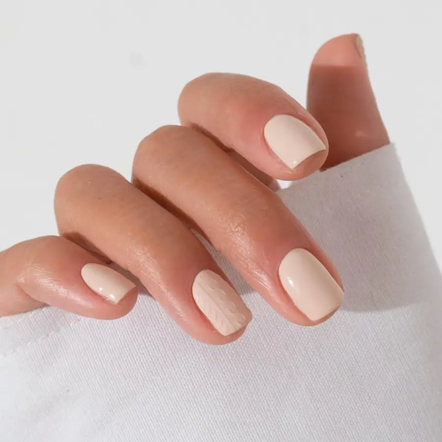 Uñas "BB Cream": 15 ideas elegantes y sutiles con el tono natural que amarán las mujeres clásicas