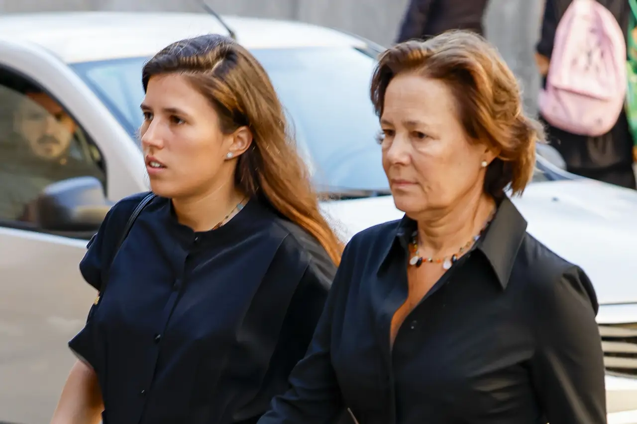 Teresa Urquijo y Beatriz Moreno de Borbón