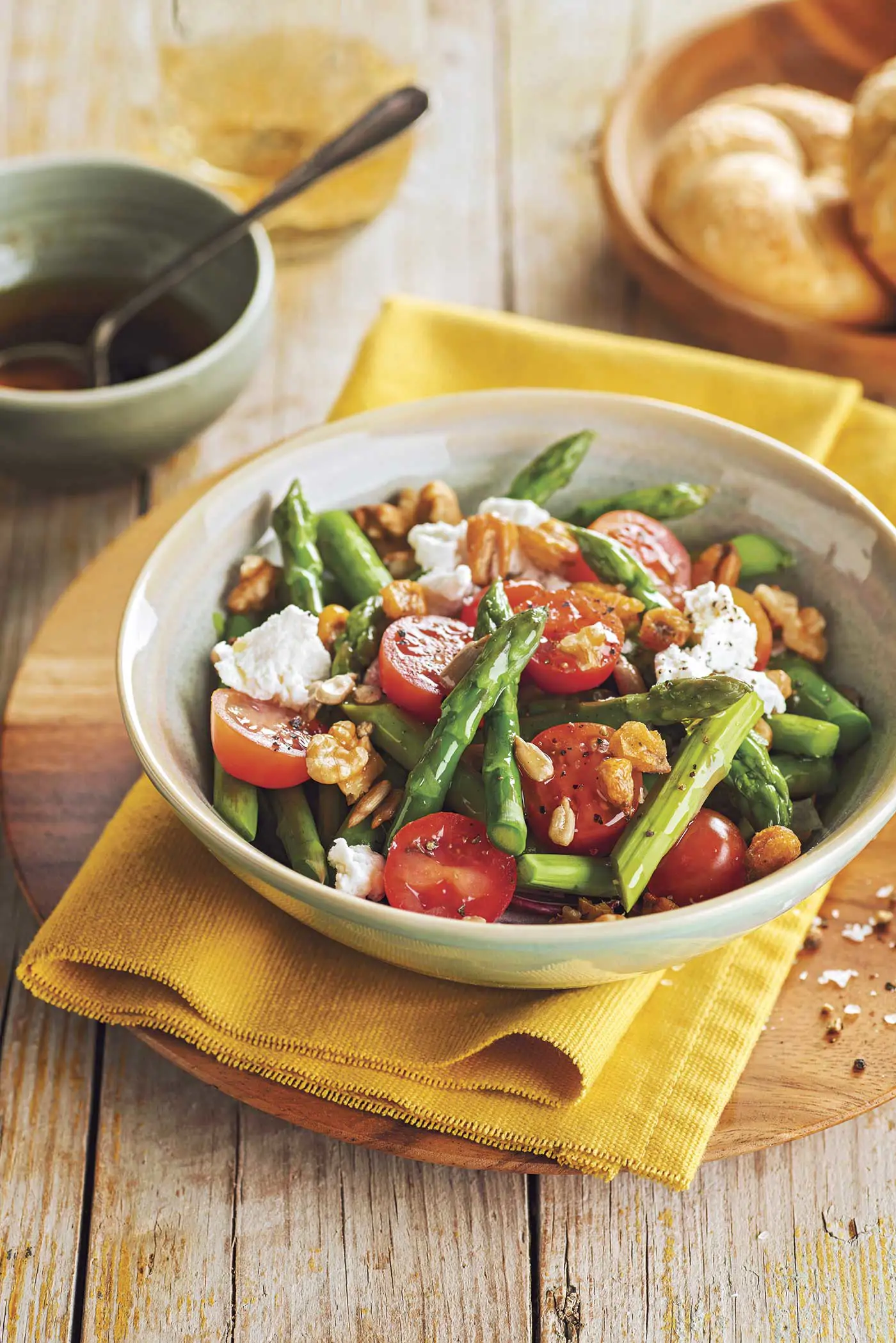 ensaladas saludables para cenar esparragos con requeson