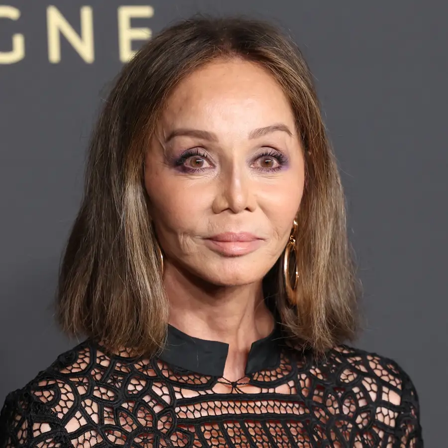 La inesperada alegría que Isabel Preysler ha recibido en su 74 cumpleaños: ¿está preparando Ana Boyer su regreso a España?