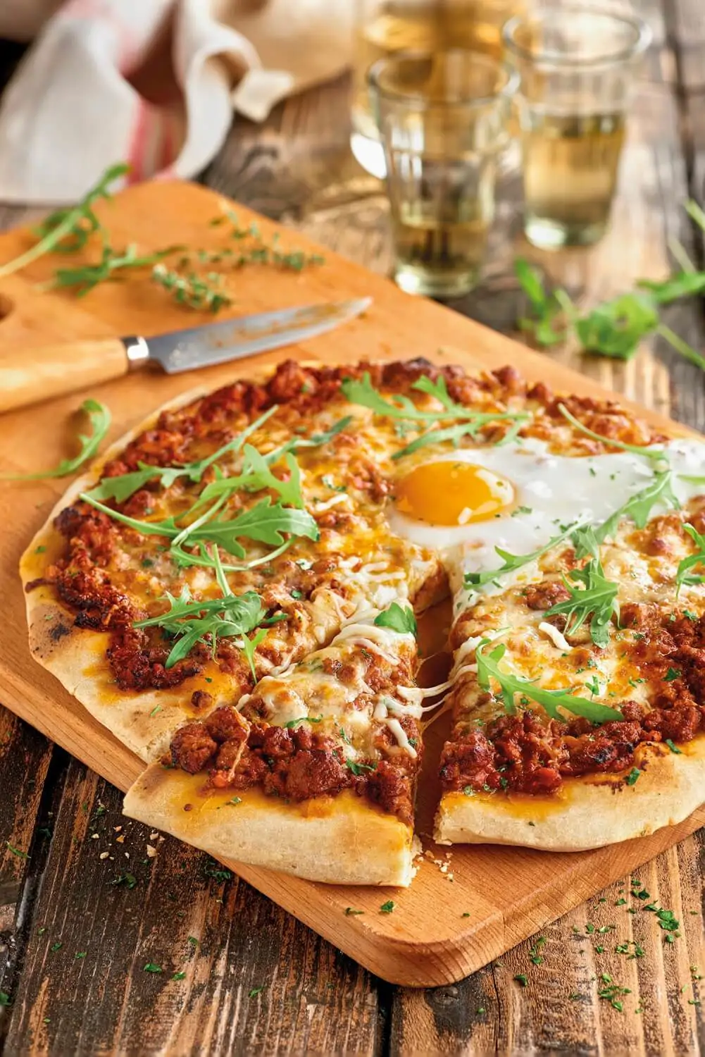 recetas con carne picada pizza boloñesa huevo