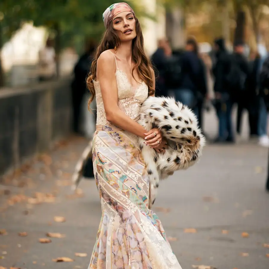 De 90€ a 30€: Cortefiel "regala" el vestido de graduación estampado más elegante, cómodo y con toque boho en tendencia 