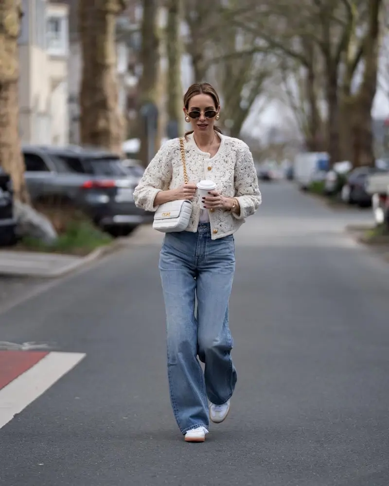 Cómo combinar pantalones vaqueros anchos en primavera: