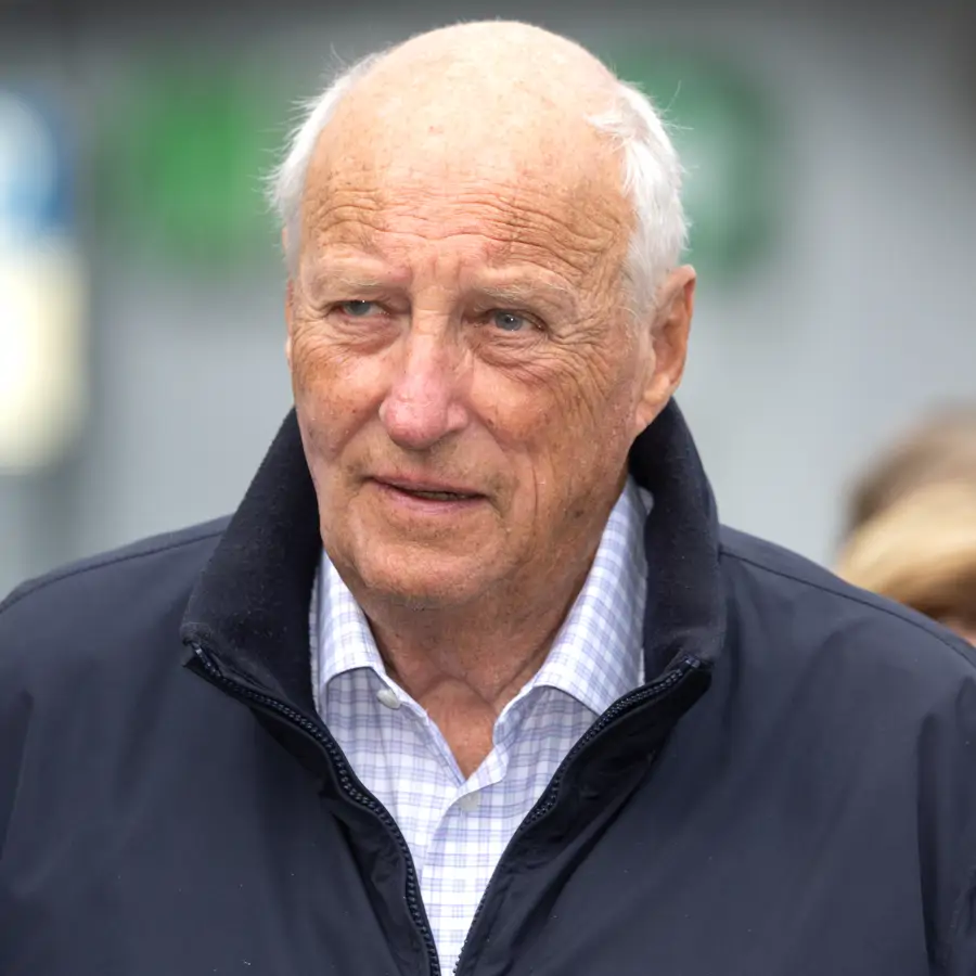 Alerta en Noruega por la salud del rey Harald: máxima preocupación por el movimiento que deja al monarca fuera de juego