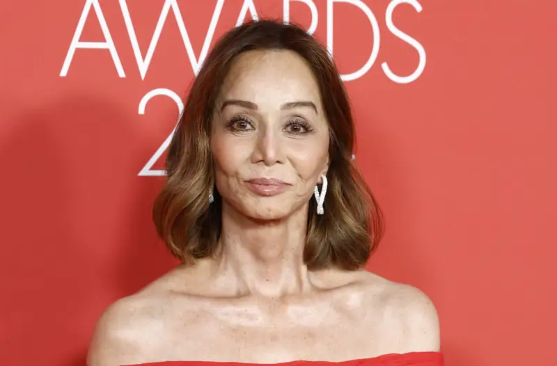 Maquillaje ojos marrones isabel preysler